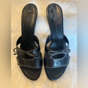 Black Leather Cole Hann with White Stich Sandals.